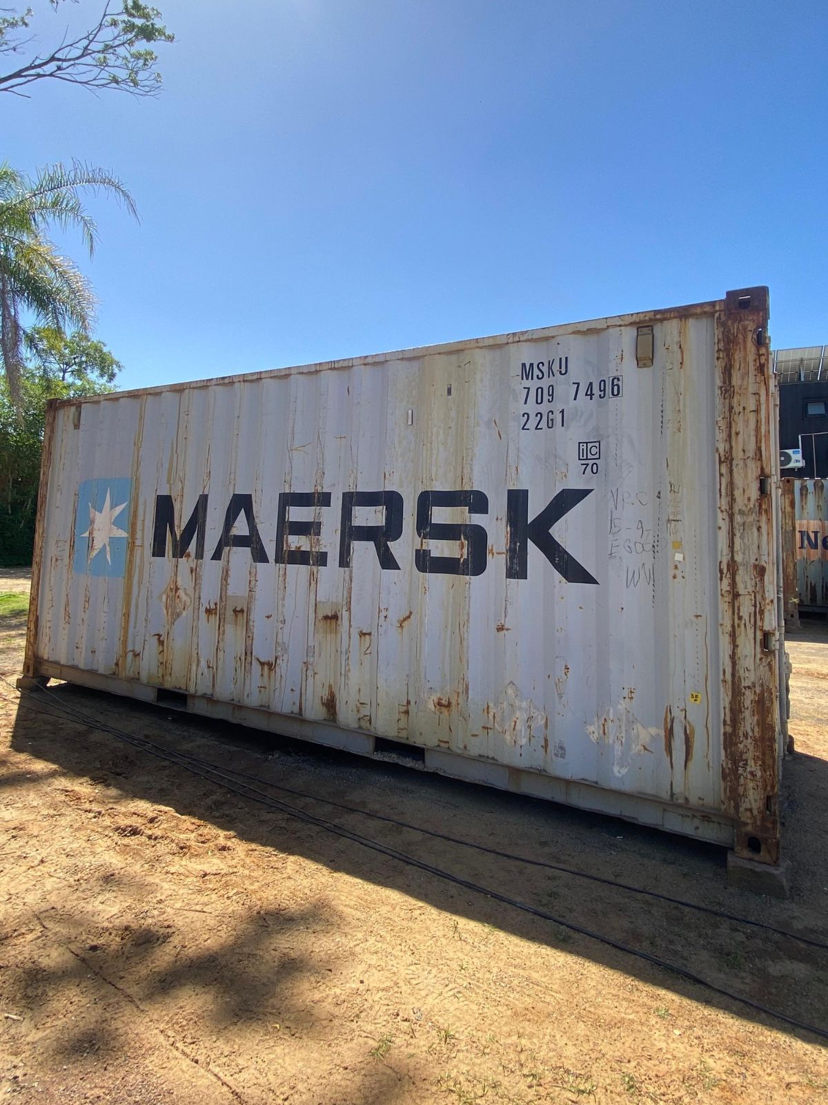 Container marítimo Dry de 6 metros, vista externa